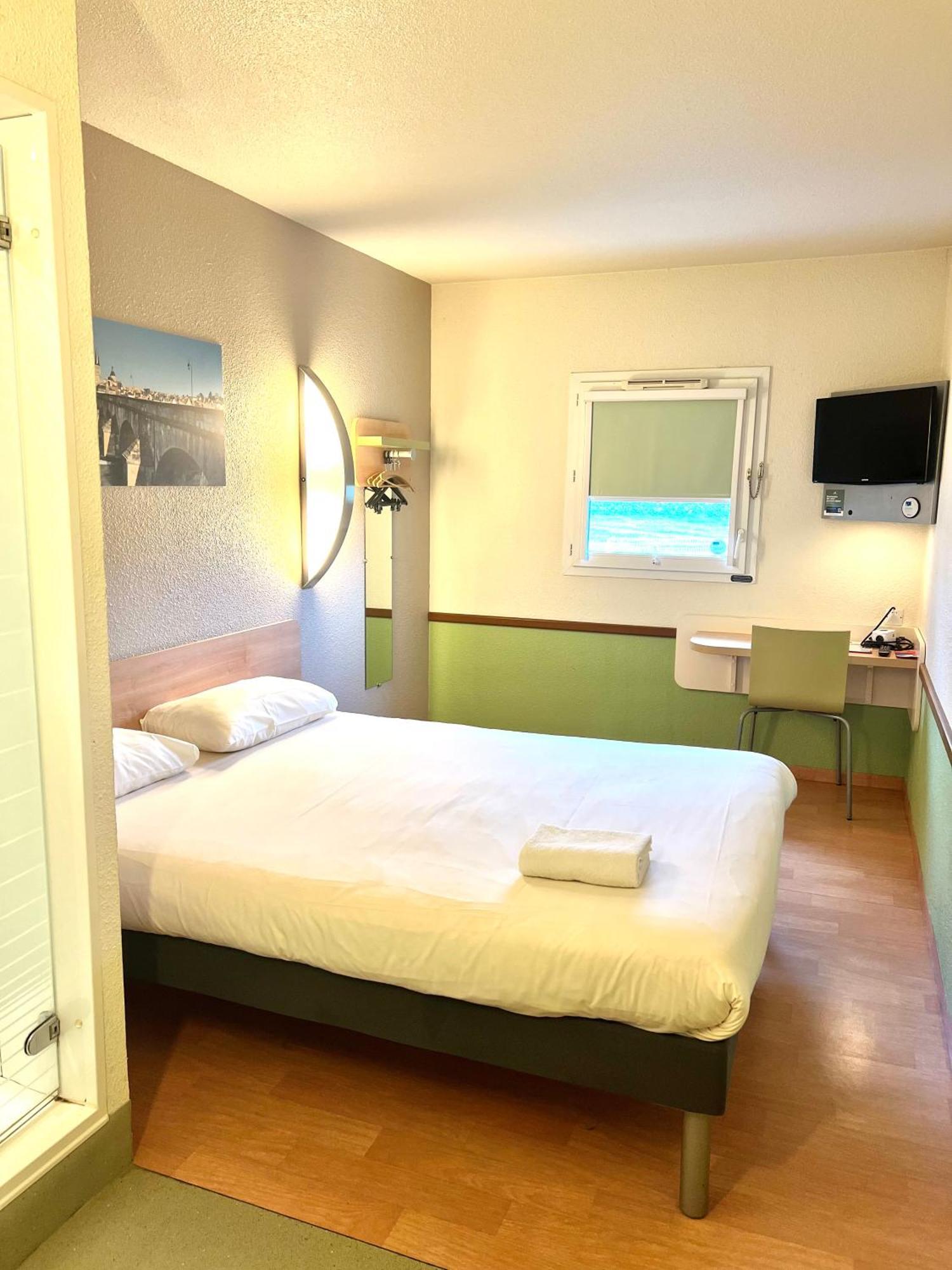 ไอบิส บัดเจ็ต กอสน์-ซูร์-ลัวร์ Hotel Cosne-Cours-Sur-Loire ภายนอก รูปภาพ